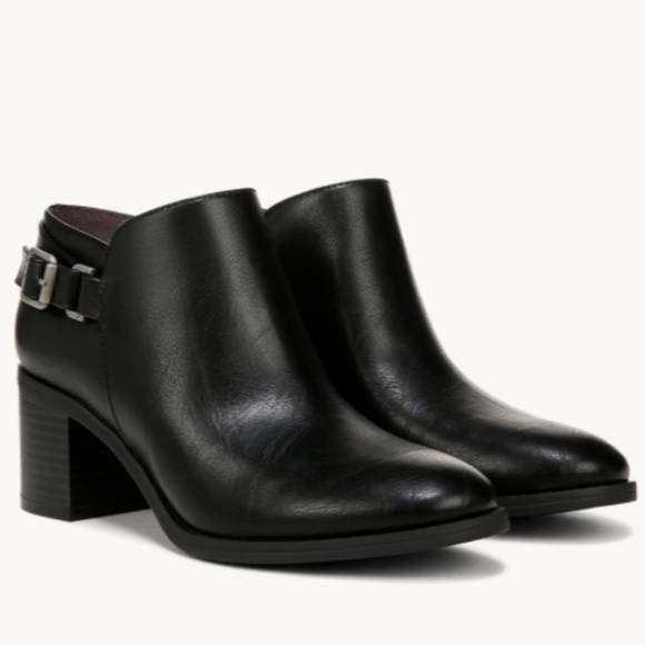 LifeStride Lorelai Ankle Boot (WIDE) - Picture 1 of 9